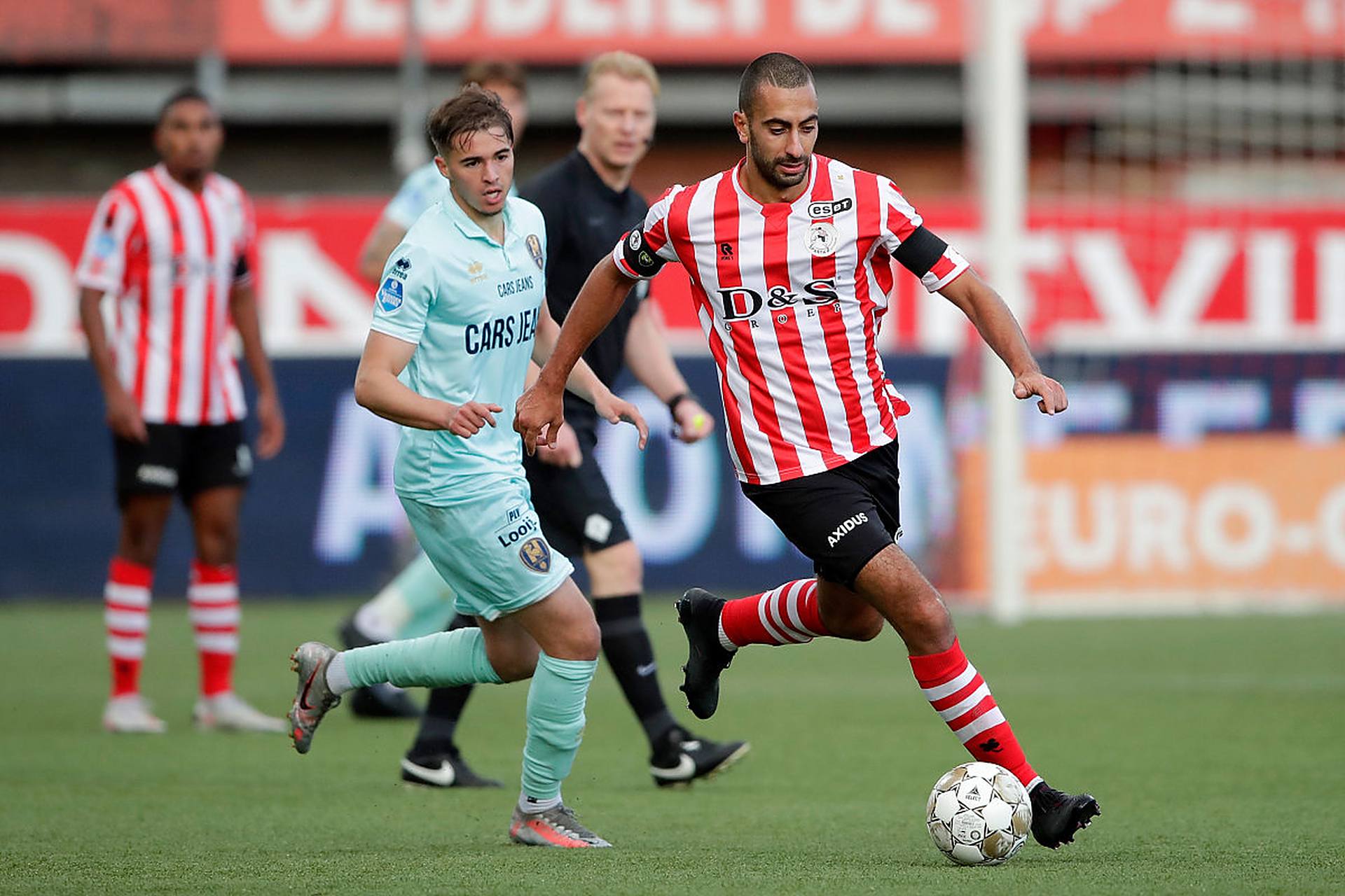 己的技术而 己的技术而