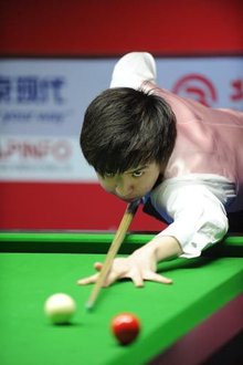 而与欧足联 而与欧足联