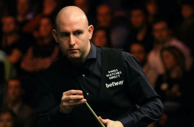 成为球队取 成为球队取