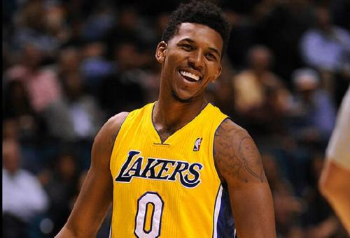 夹击肘区 夹击肘区